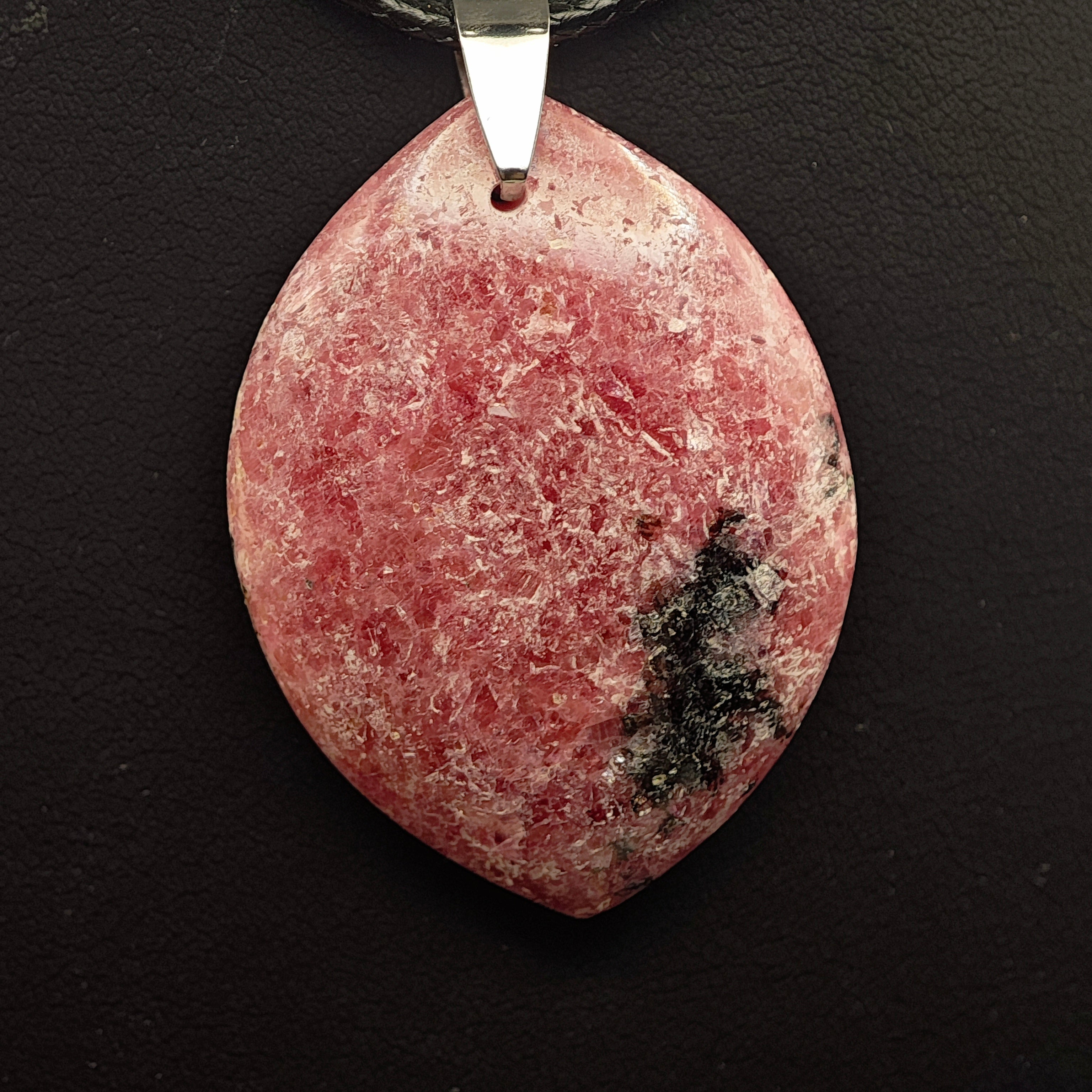 Pendentif Rhodonite - A+ - Libre - Oracles & Lunes