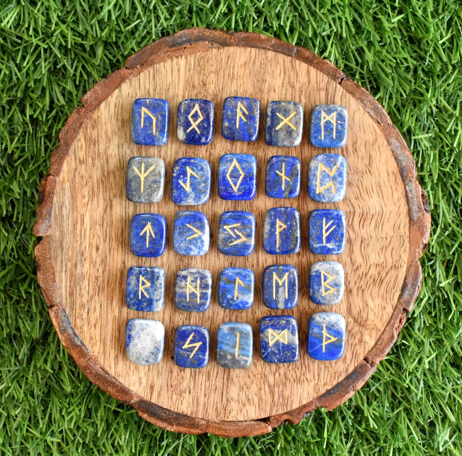 Ensemble de runes Futhrak en lapis-lazuli - Oracles &amp; Lunes