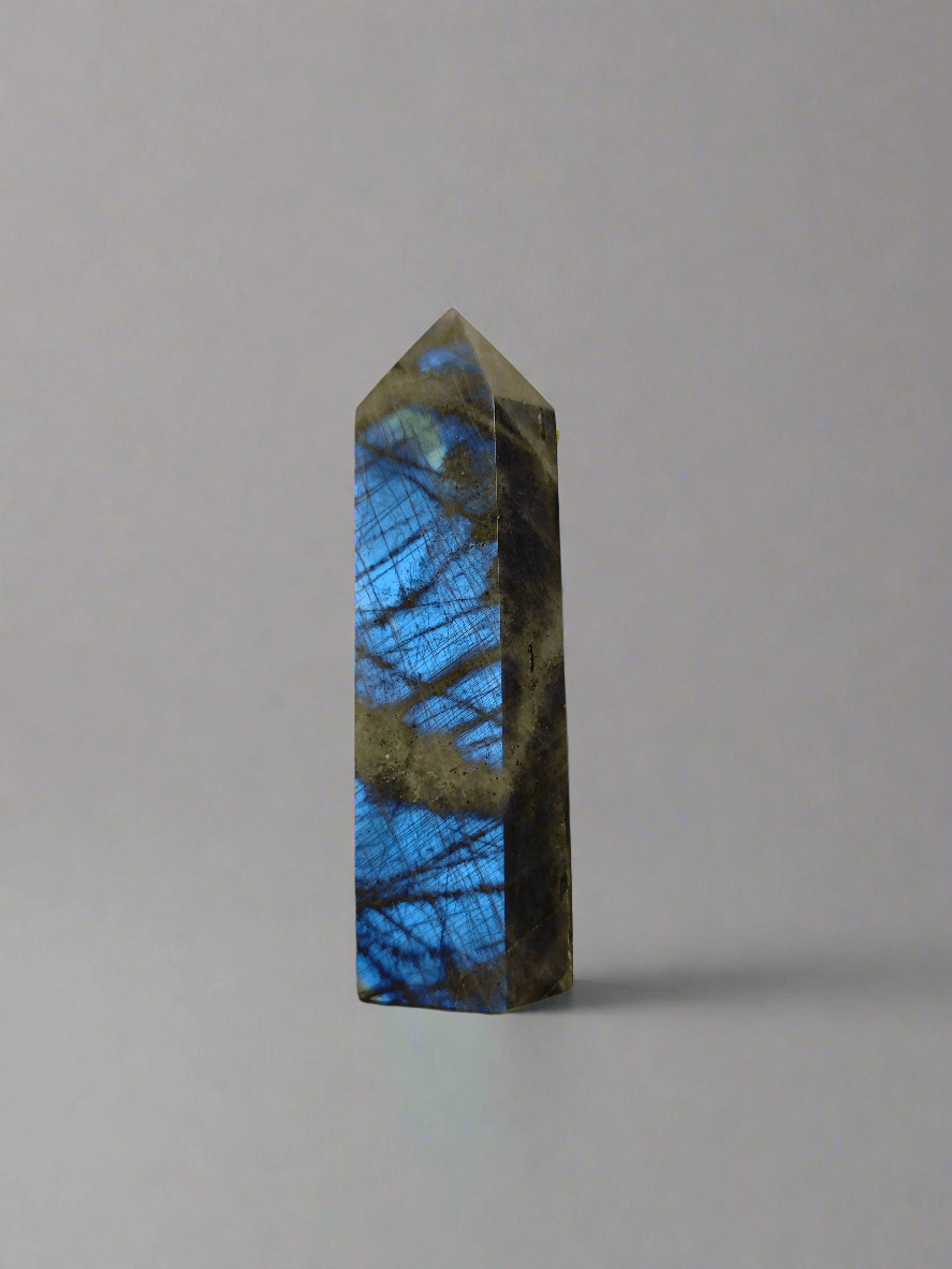 Labradorite Bleue - Pointe EXTRA - 165 g - Oracles &amp; Lunes