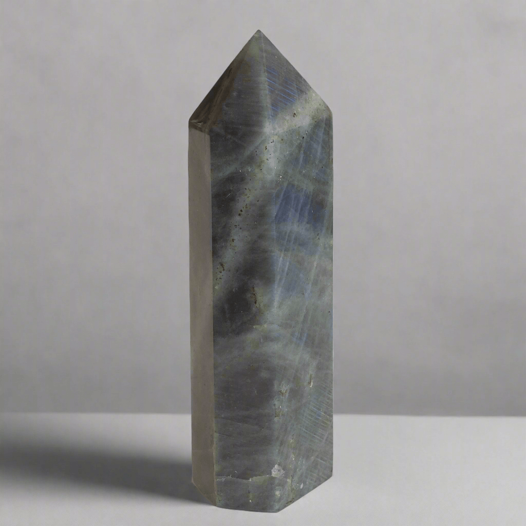 Labradorite Bleue - Pointe EXTRA - 165 g - Oracles &amp; Lunes