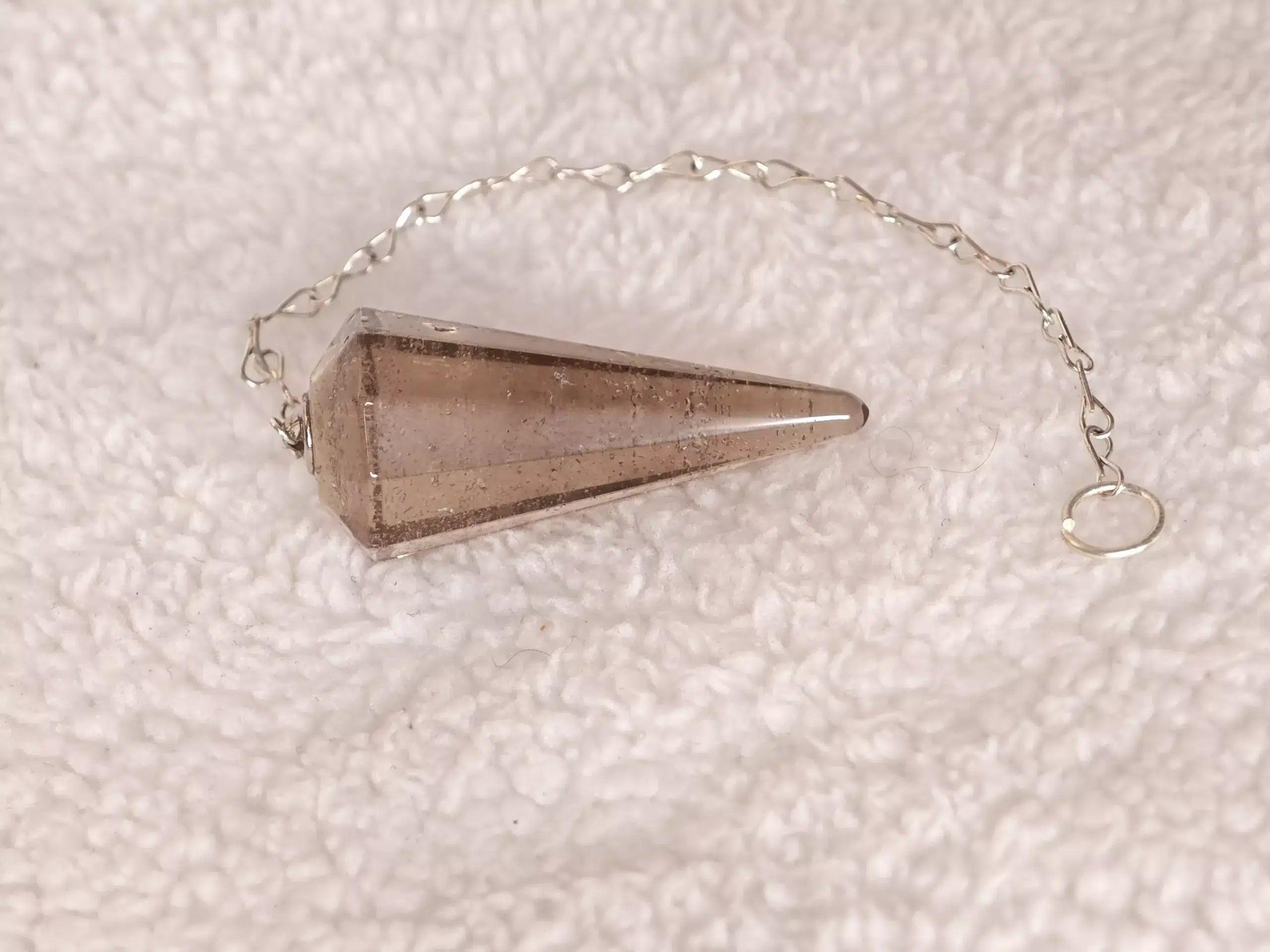 Pendule Quartz fumé - Cône - Oracles &amp; Lunes