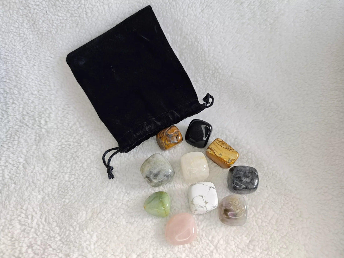 Le pochon de démarrage en lithothérapie est un ensemble soigneusement sélectionné de 10 pierres roulées de 2-4 cm, idéal pour t&