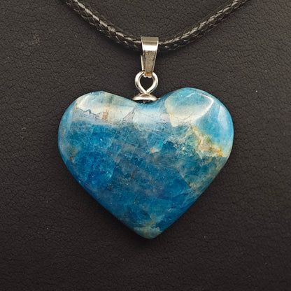 Pendentif Apatite Bleue - EXTRA - Cœur - Oracles &amp; Lunes