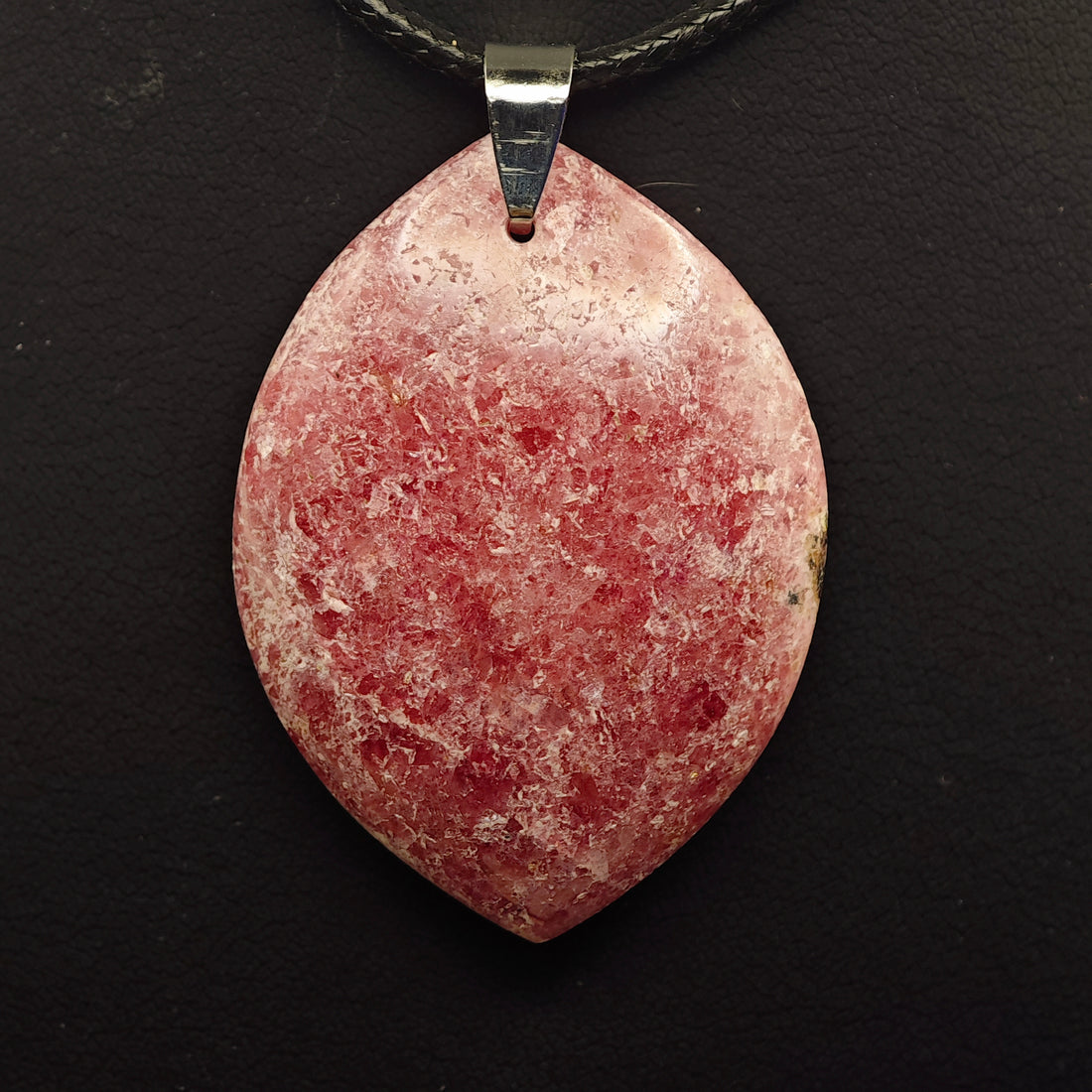 Pendentif Rhodonite - A+ - Libre - Oracles & Lunes