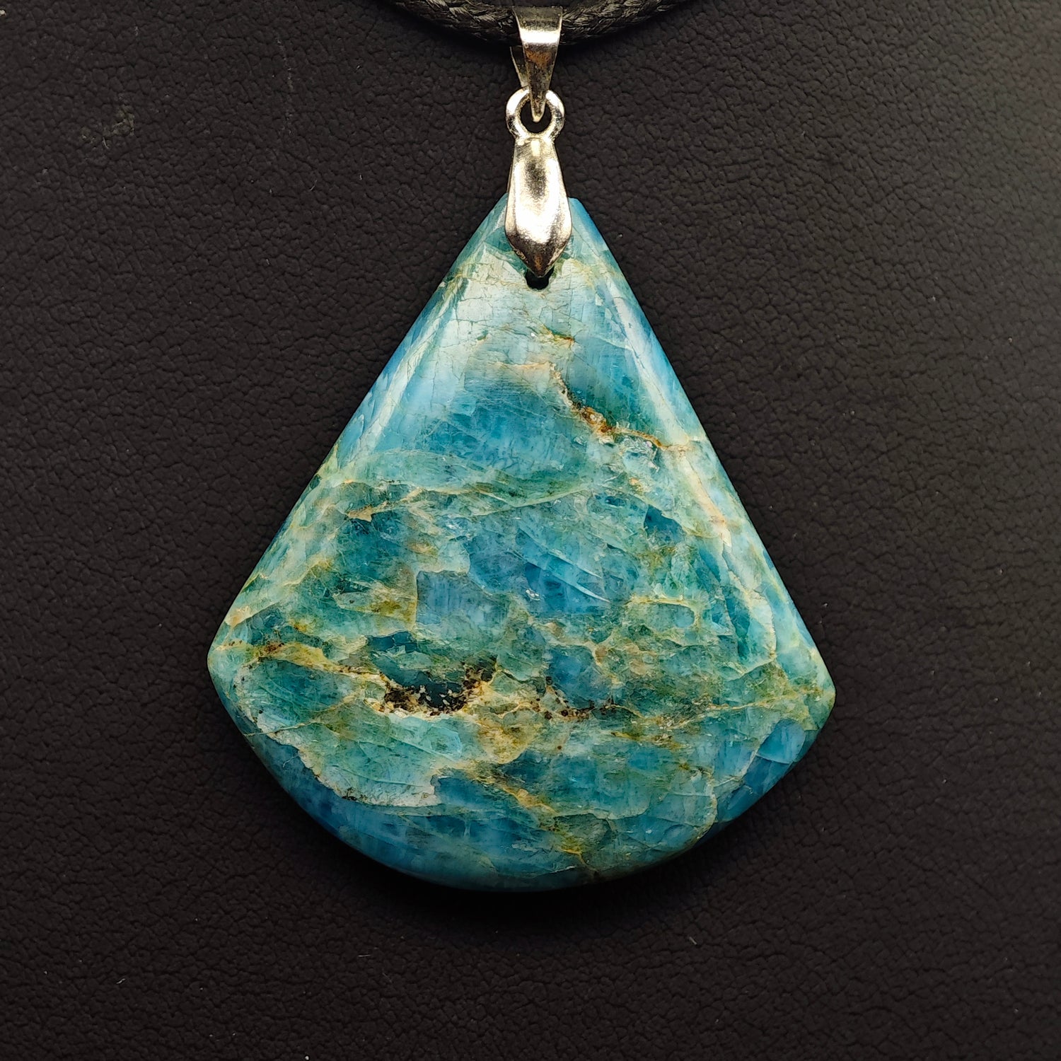 Pendentif Apatite Bleue - EXTRA - Ancre - Oracles &amp; Lunes