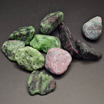 Rubis sur Zoisite - A - Roulée - Oracles &amp; Lunes