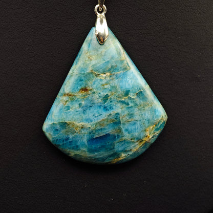 Pendentif Apatite Bleue - EXTRA - Ancre - Oracles &amp; Lunes