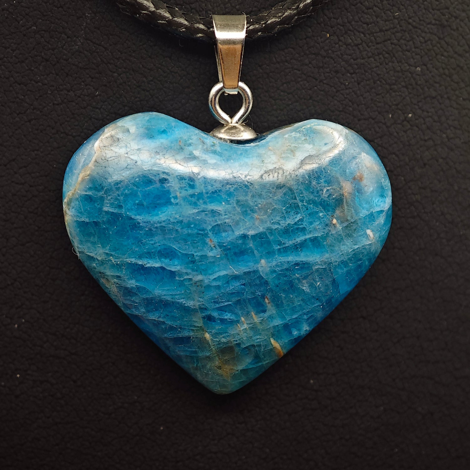 Pendentif Apatite Bleue - EXTRA - Cœur - Oracles &amp; Lunes