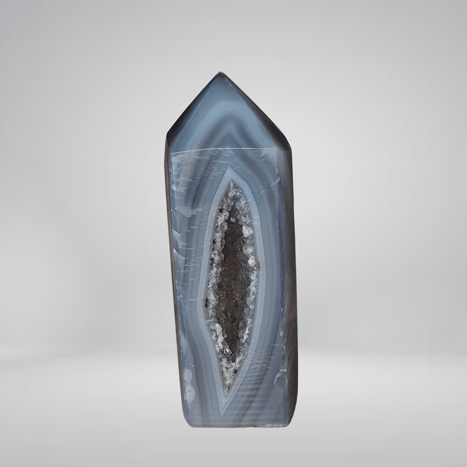 Agate avec cristallisation - Pointes - Oracles &amp; Lunes