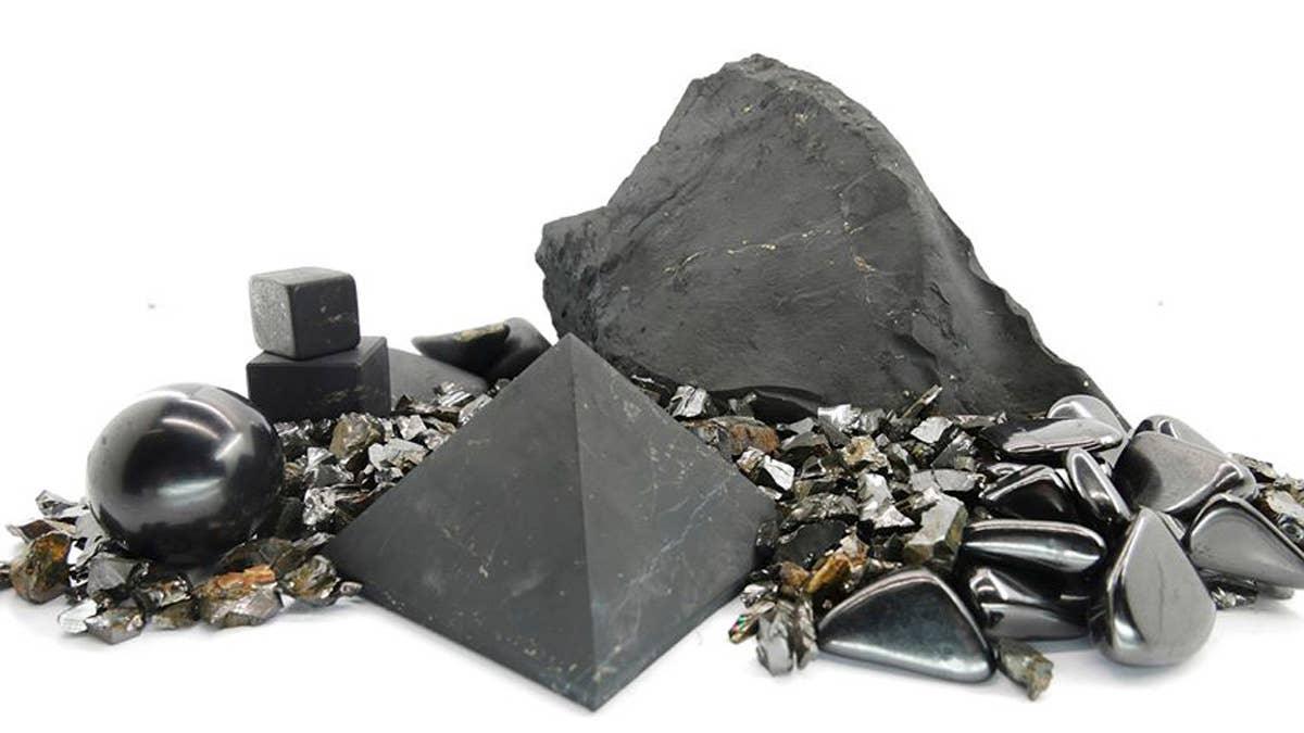 Plaque adhésive circulaire en shungite - Oracles &amp; Lunes